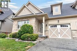 16 ROLLING Lane  Hamilton, ON L8K 0A1