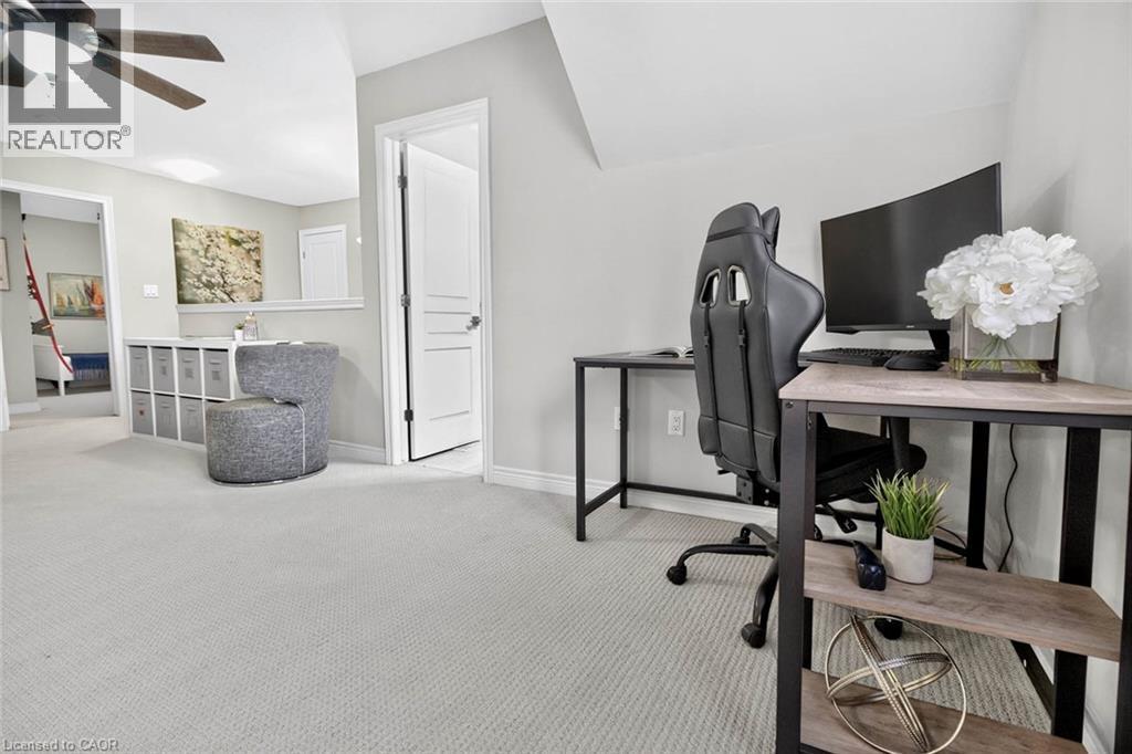 16 Rolling Lane, Hamilton, ON