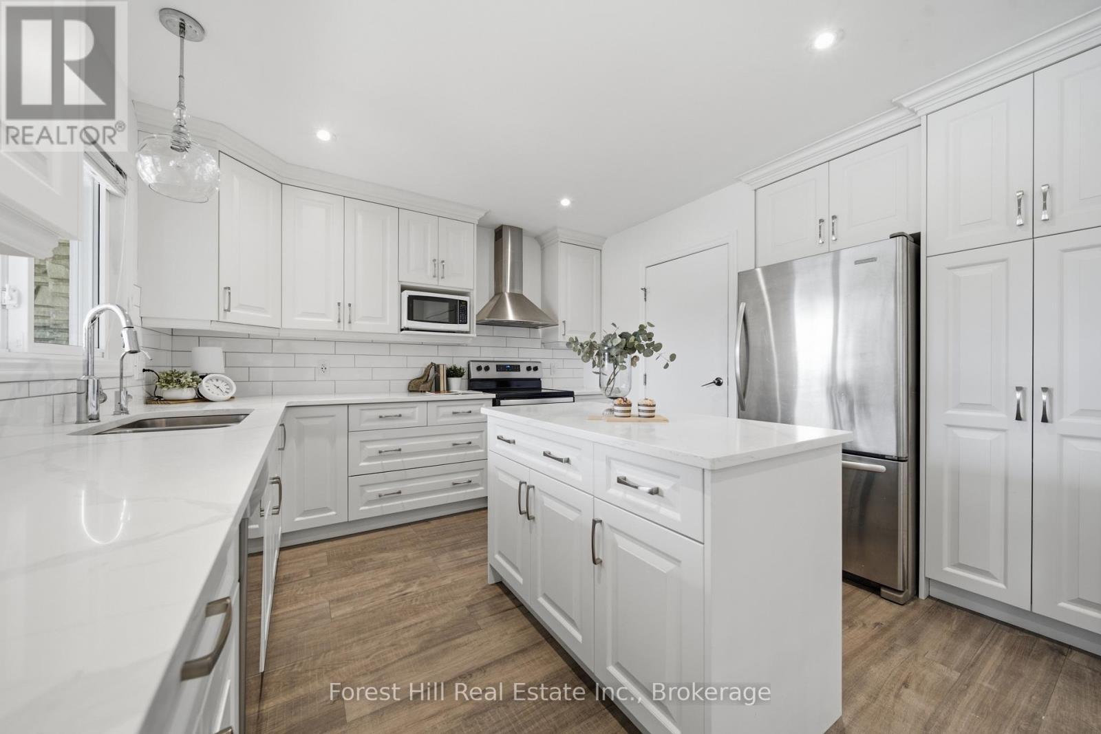 31 Gay Crescent, Kitchener, ON