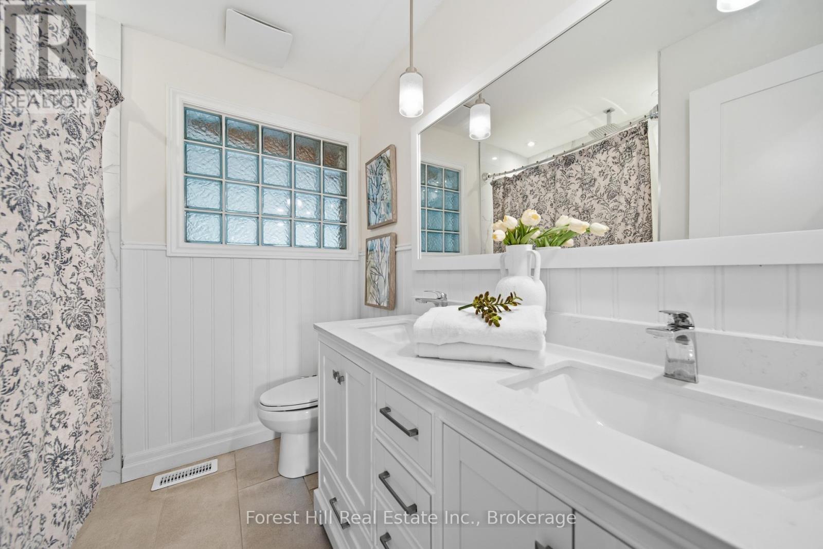 31 Gay Crescent, Kitchener, ON