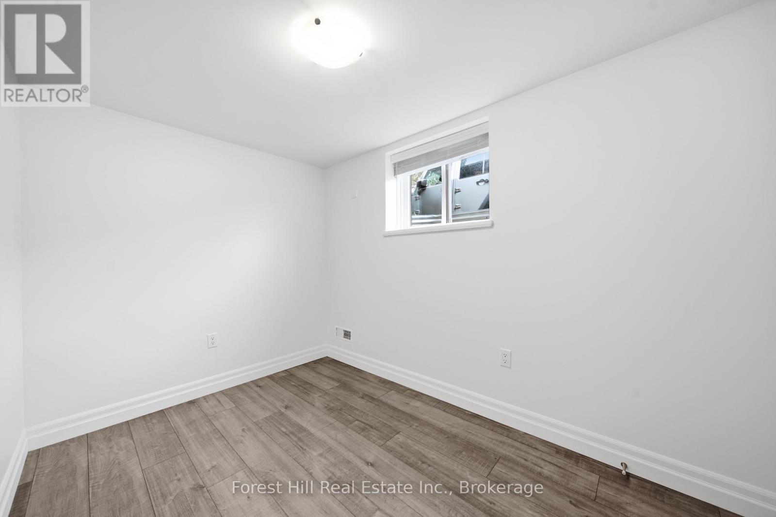 31 Gay Crescent, Kitchener, ON