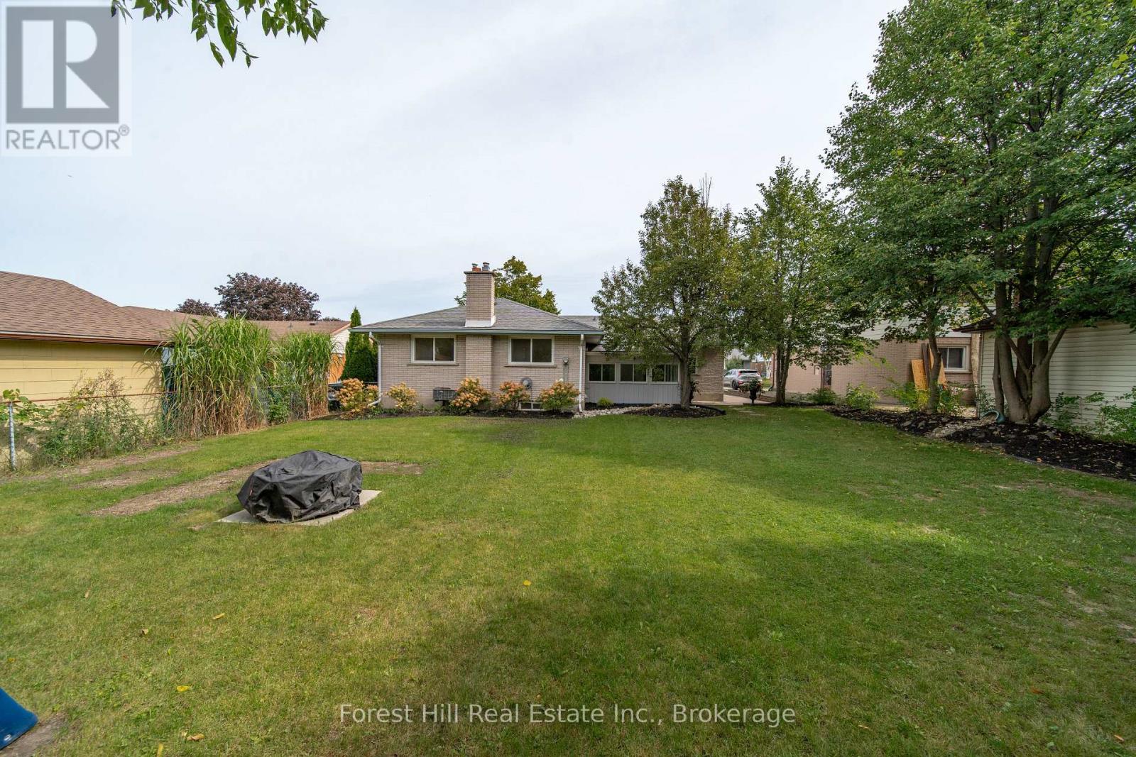 31 Gay Crescent, Kitchener, ON