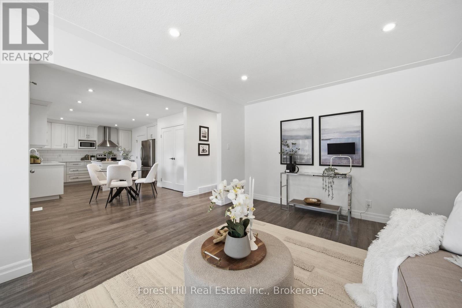 31 Gay Crescent, Kitchener, ON