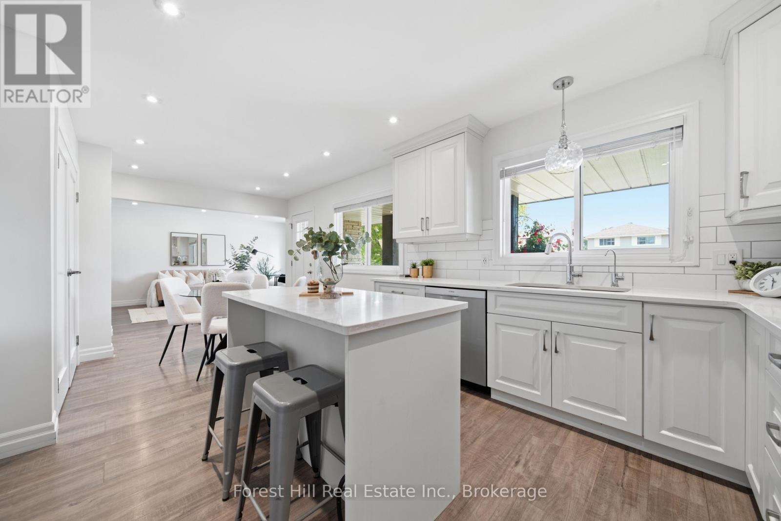 31 Gay Crescent, Kitchener, ON