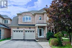 391 SUMMERIDGE DRIVE Vaughan, ON L4J 8T7