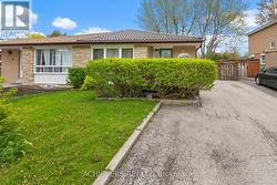 39 DANESBURY CRESCENT Brampton, ON L6T 1T2