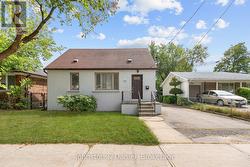 107 FINCH AVENUE E Toronto, ON M2N 4R4