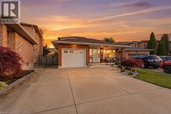 11 GABRIELE Court  Hamilton, ON L8G 5C4