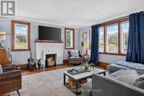 1518 MONAGHAN ROAD  Peterborough (Town Ward 3), ON K9J 5N4