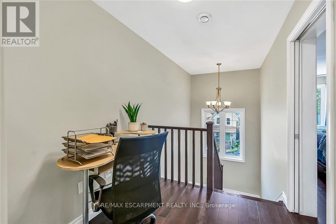 50 Keith Street, Hamilton, ON