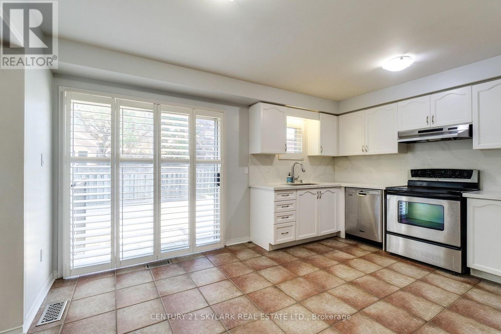 3841 Periwinkle Crescent, Mississauga, ON