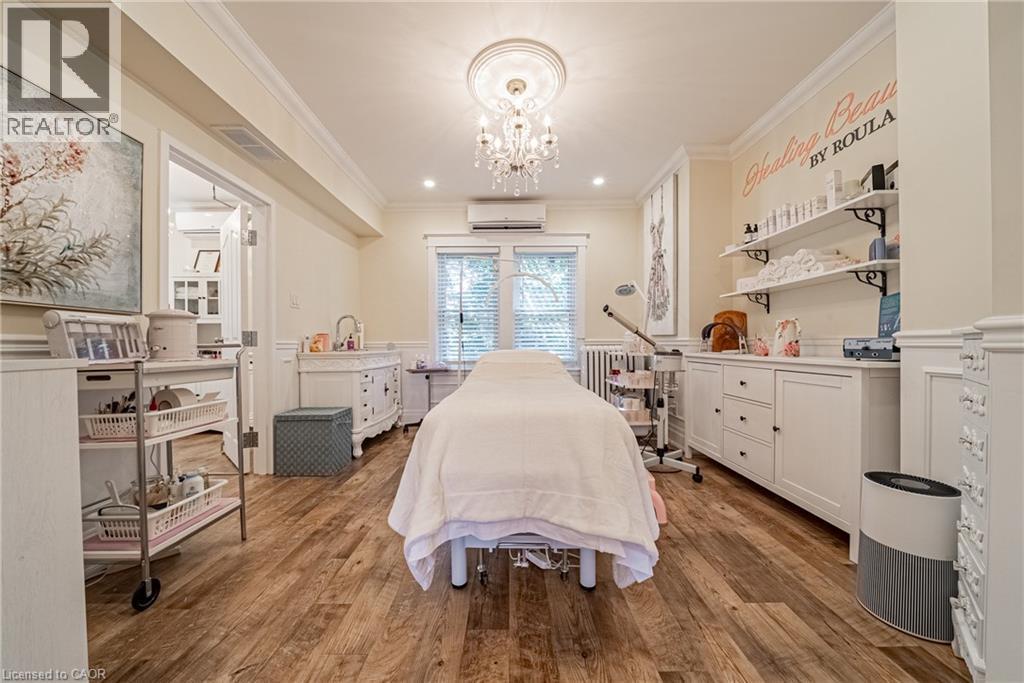 267 Main Street W, Hamilton, ON