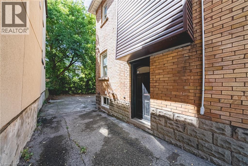 267 Main Street W, Hamilton, ON