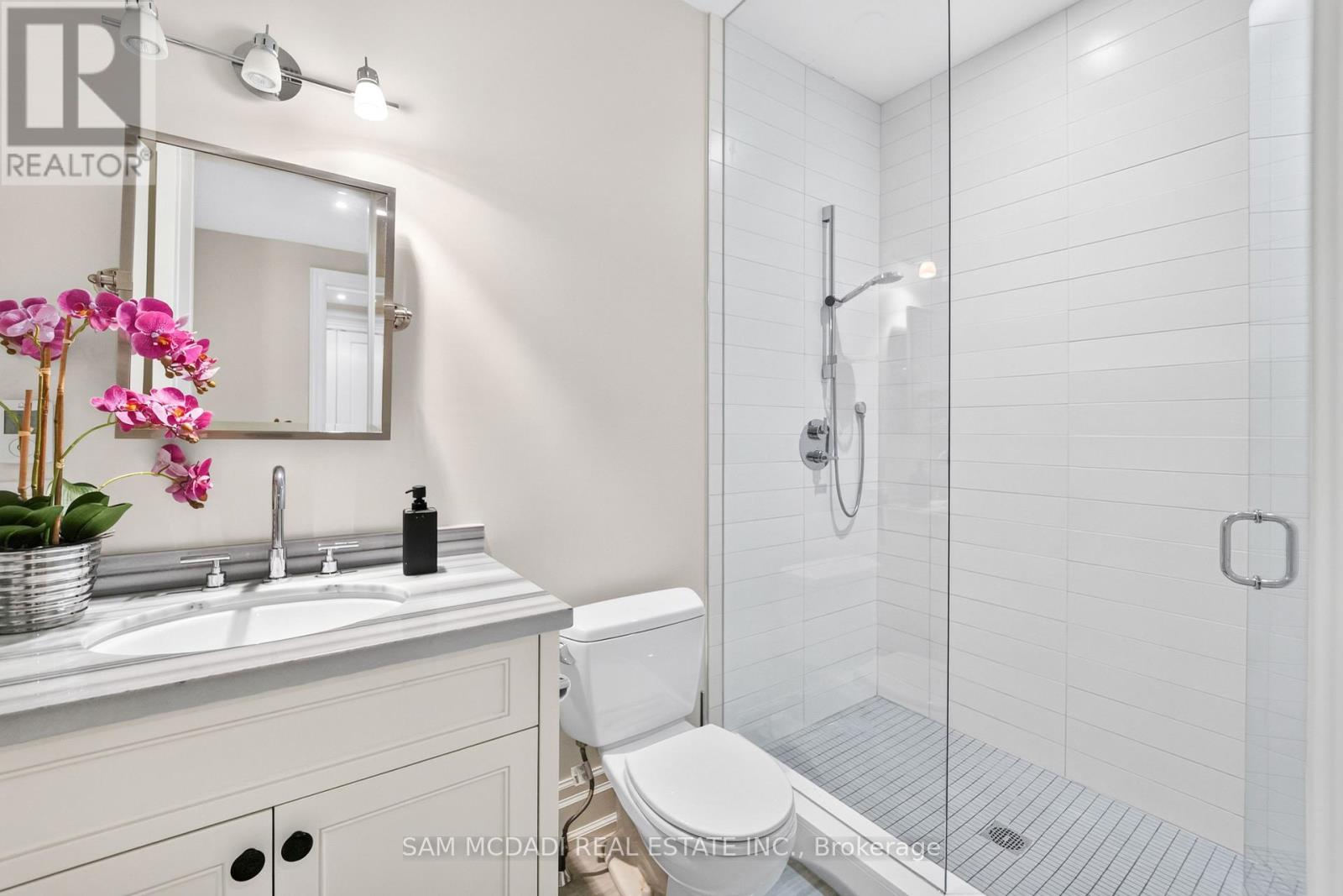 1578 Spring Road, Mississauga, ON
