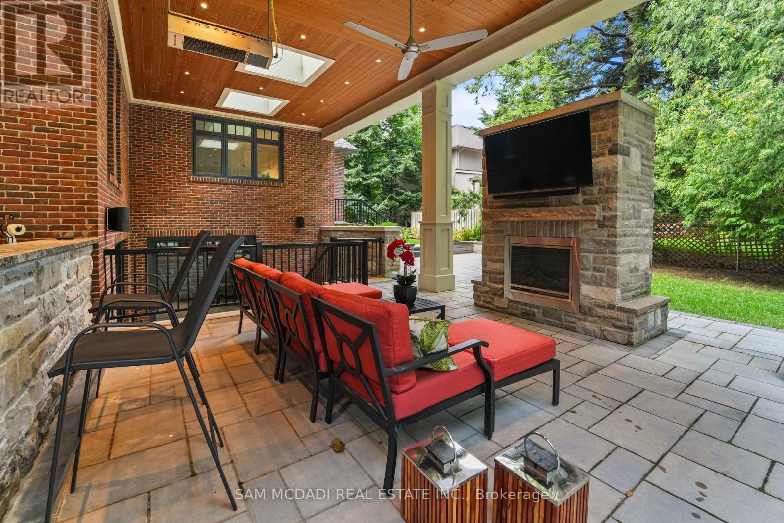 1578 Spring Road, Mississauga, ON