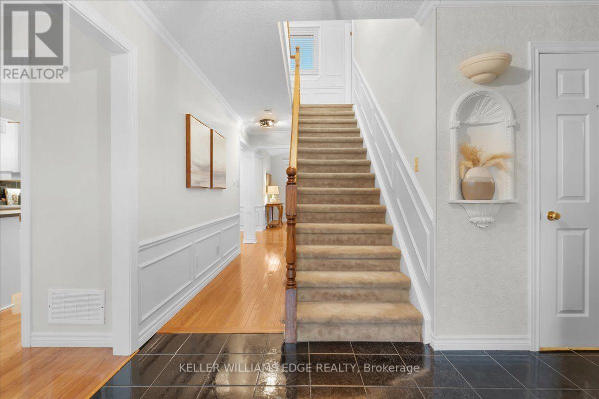 37 Bourbon Court, Hamilton, ON