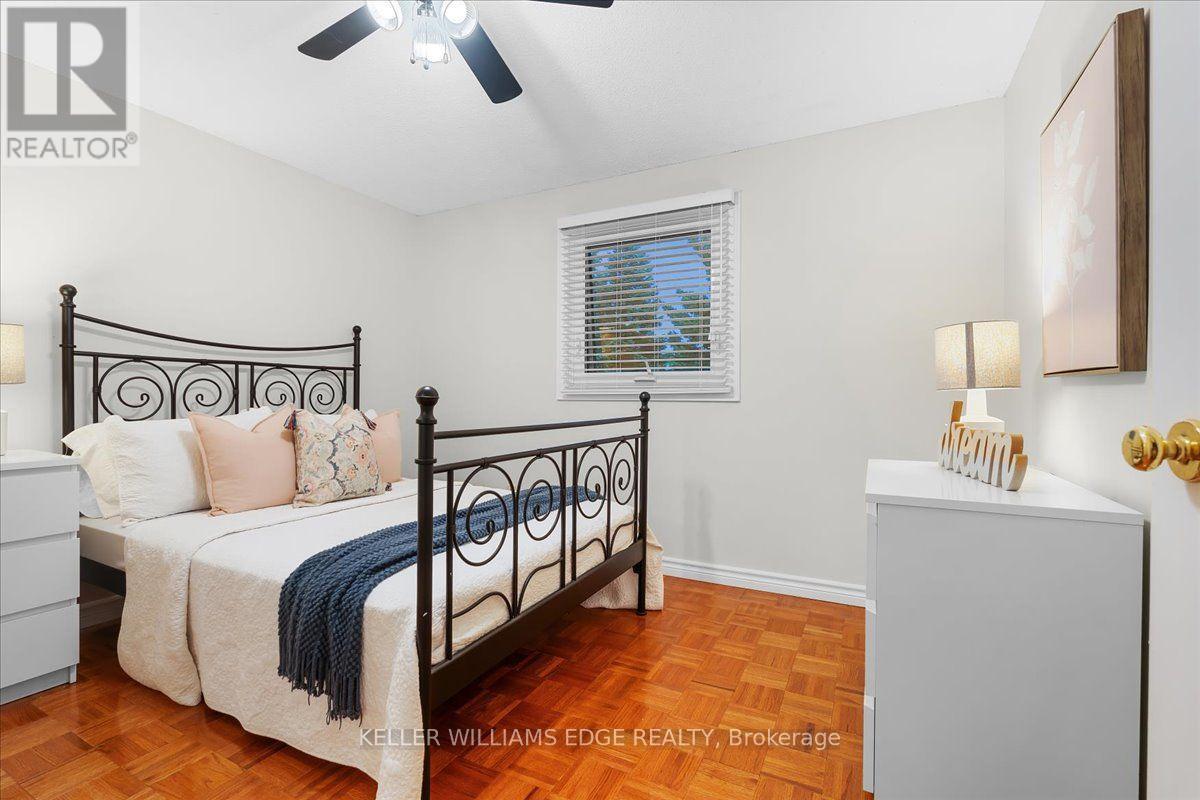 37 Bourbon Court, Hamilton, ON