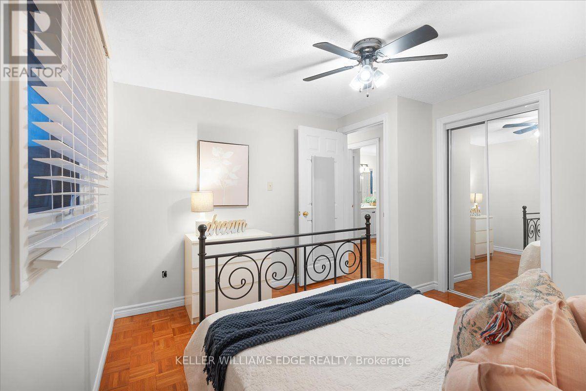 37 Bourbon Court, Hamilton, ON