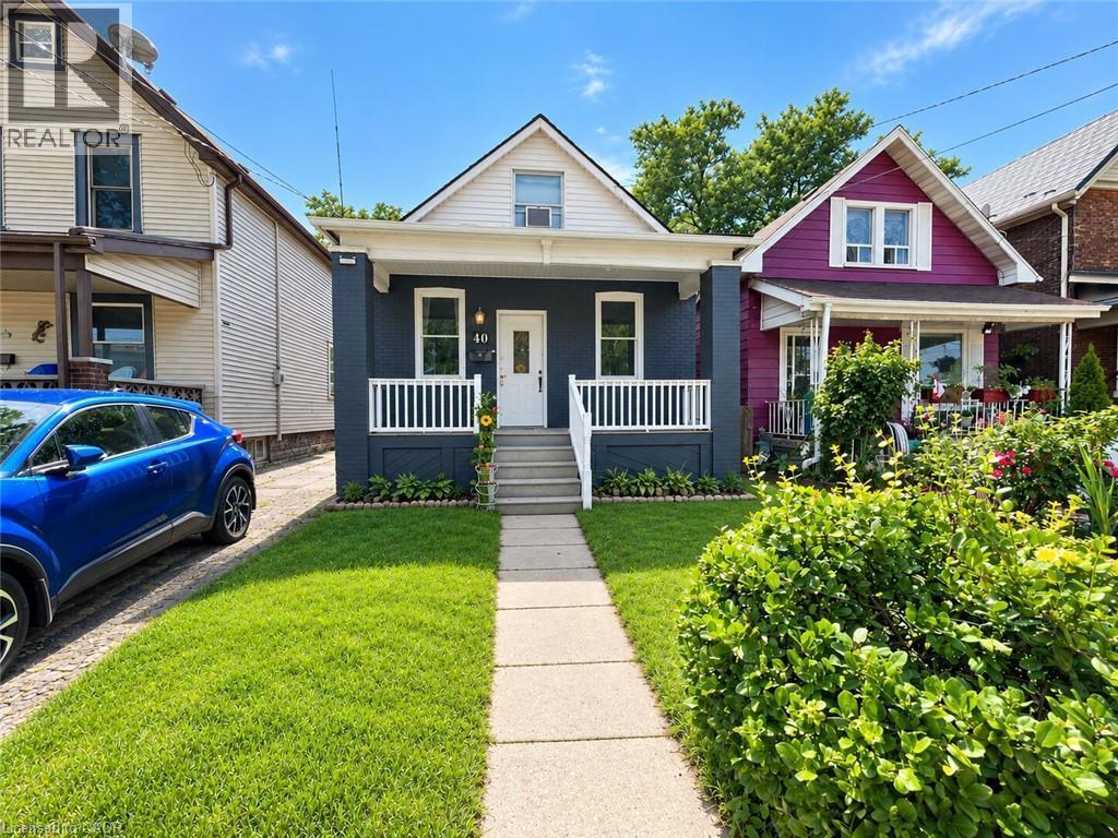 40 Whitfield Avenue, Hamilton, ON