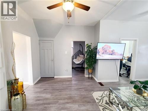40 Whitfield Avenue, Hamilton, ON 