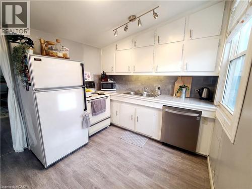 40 Whitfield Avenue, Hamilton, ON 
