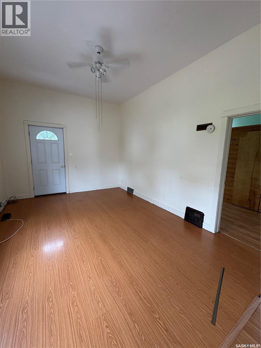 111 4Th Avenue W, Kelvington, SK