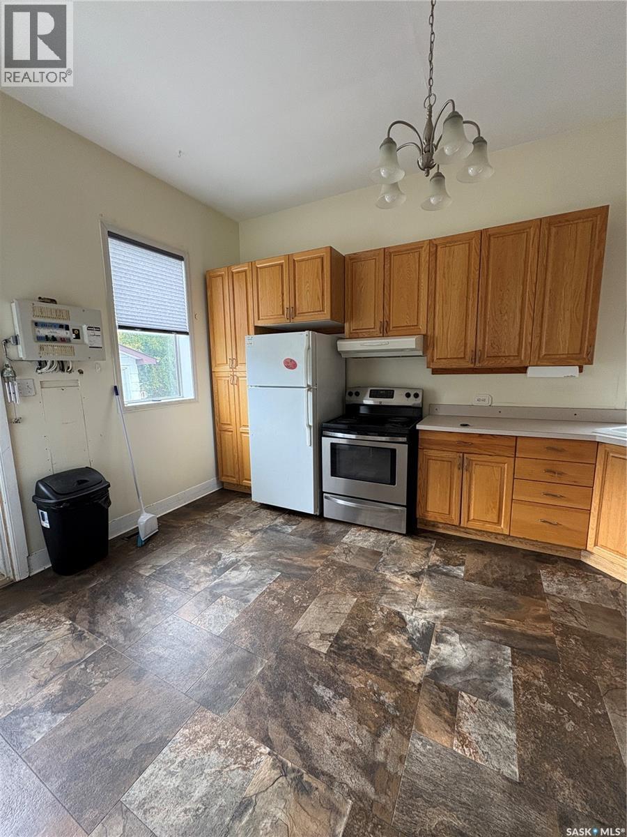 111 4Th Avenue W, Kelvington, SK