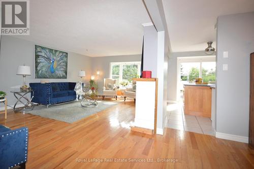 303 Grand Ridge Drive, Cambridge, ON 