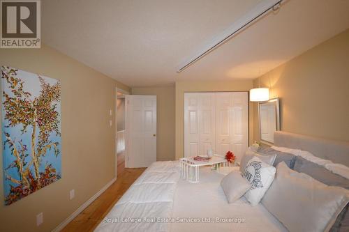 303 Grand Ridge Drive, Cambridge, ON 