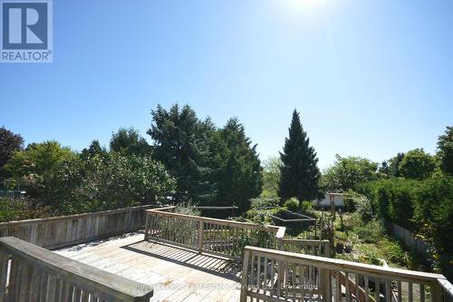 303 Grand Ridge Drive, Cambridge, ON 