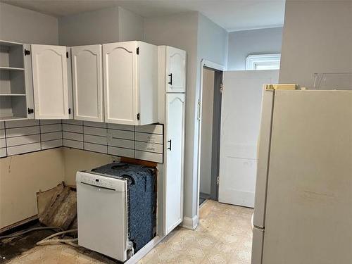 1537 Pacific Ave, Winnipeg, MB 