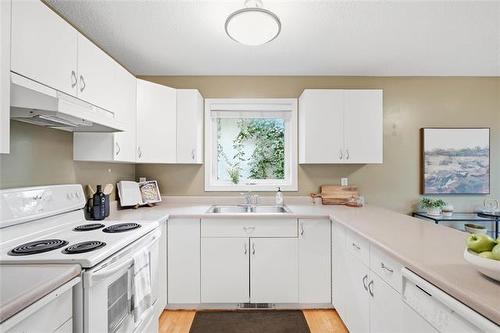 47 Mckall Bay, Winnipeg, MB 