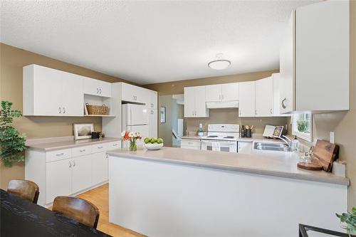 47 Mckall Bay, Winnipeg, MB 