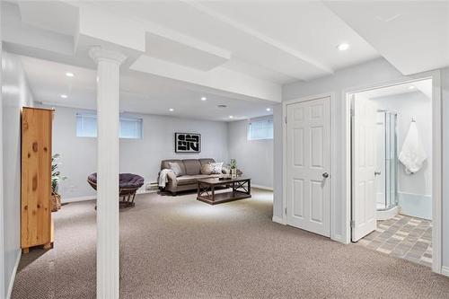 47 Mckall Bay, Winnipeg, MB 