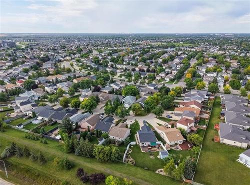 47 Mckall Bay, Winnipeg, MB 