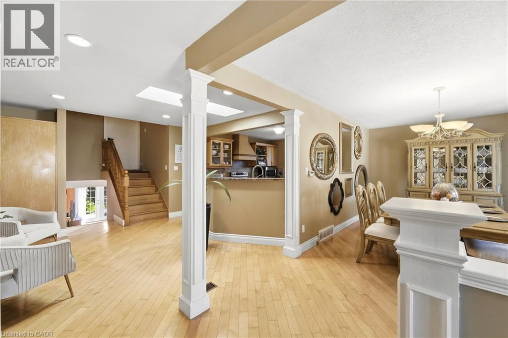 139 Glen Valley Drive, Hamilton, ON