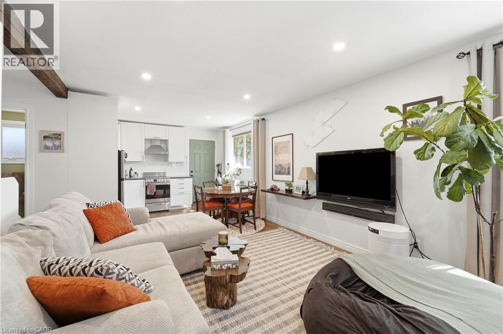 139 Glen Valley Drive, Hamilton, ON