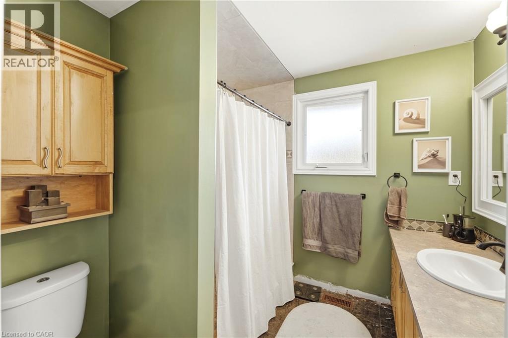 139 Glen Valley Drive, Hamilton, ON