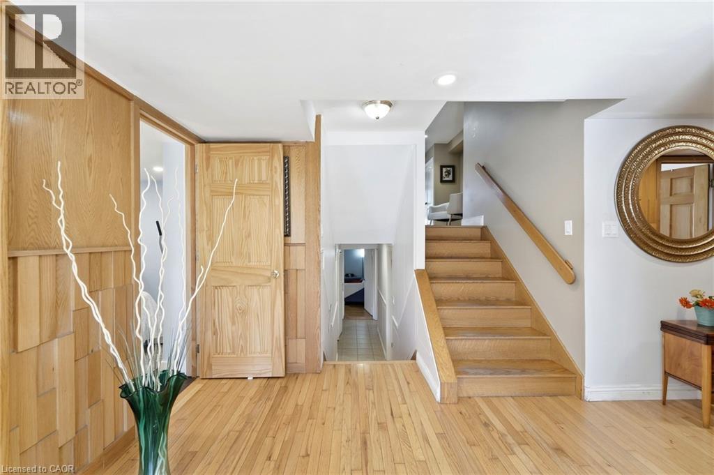 139 Glen Valley Drive, Hamilton, ON