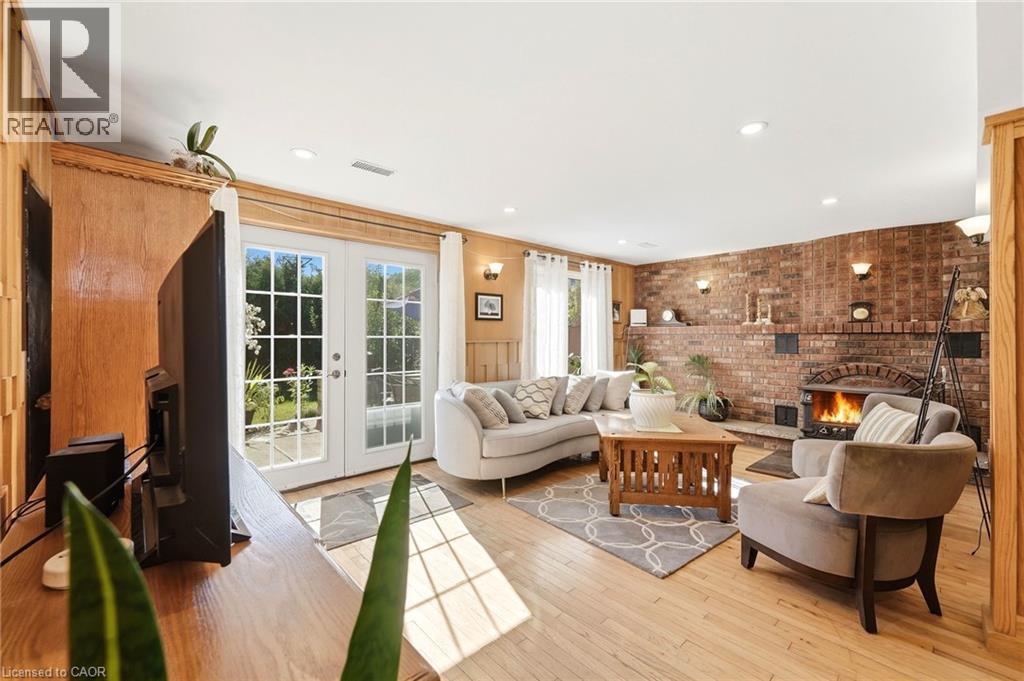 139 Glen Valley Drive, Hamilton, ON