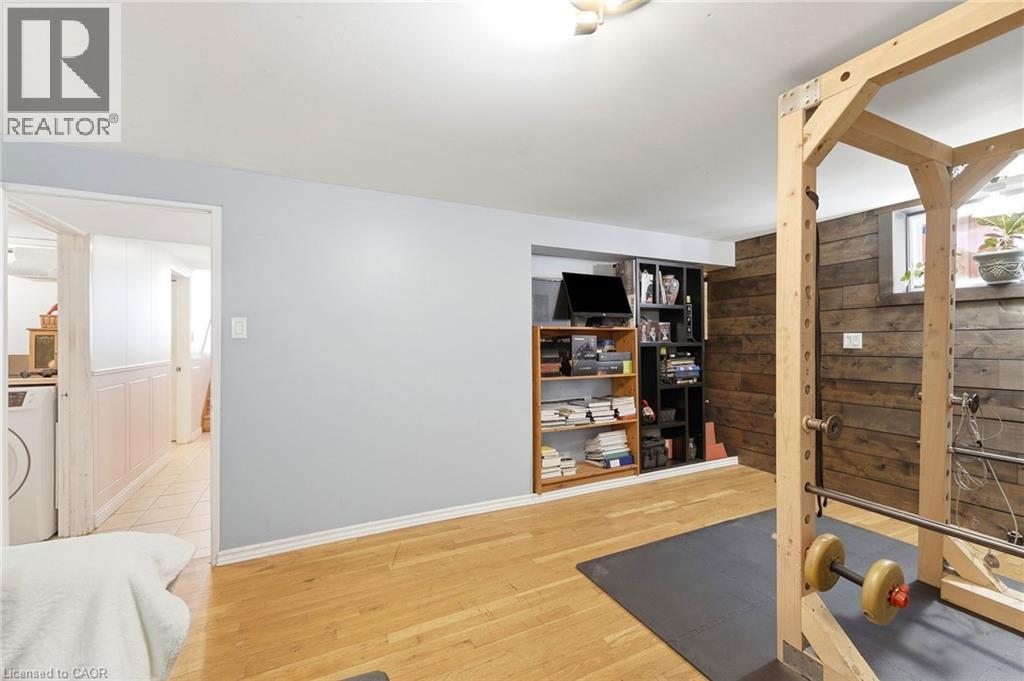 139 Glen Valley Drive, Hamilton, ON