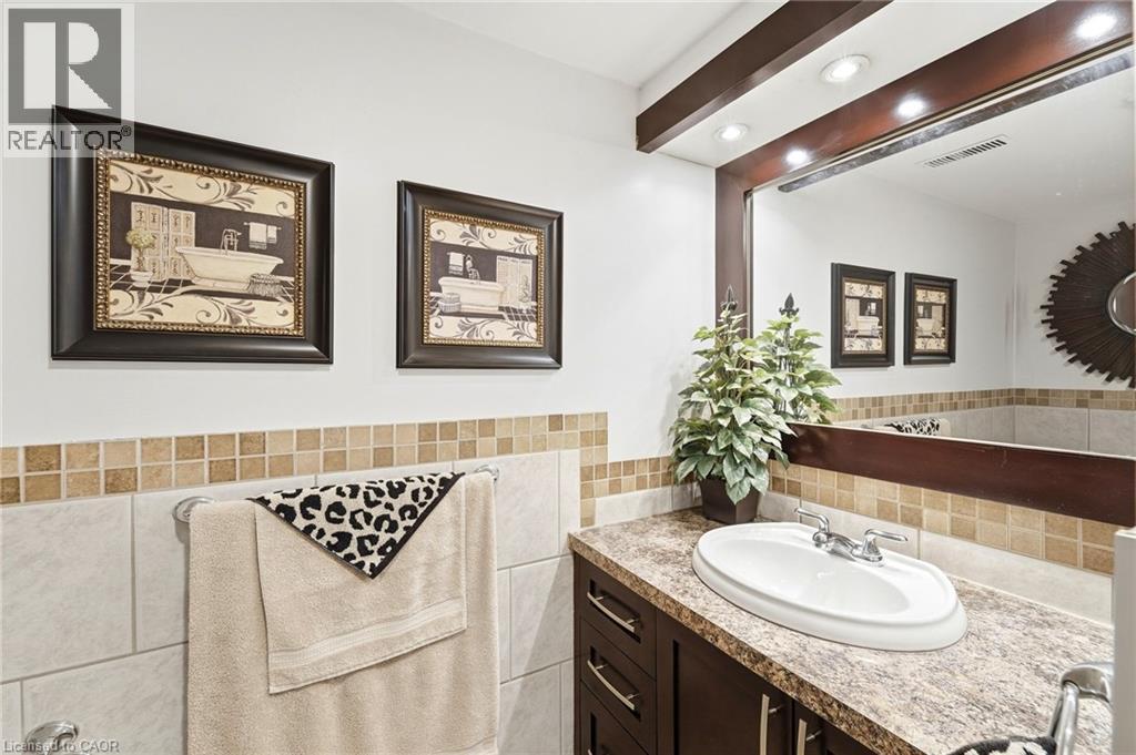 139 Glen Valley Drive, Hamilton, ON