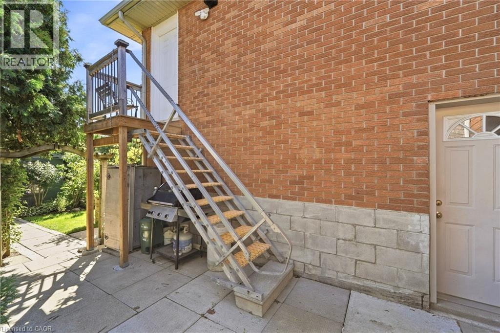 139 Glen Valley Drive, Hamilton, ON