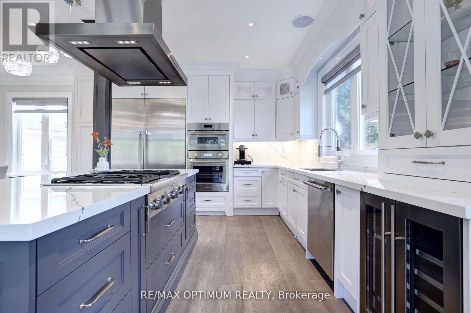 26 Pioneer Drive, Mississauga, ON