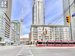 203 - 9 SPADINA AVENUE Toronto, ON M5V 3V5