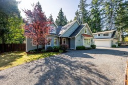2377/2379 Barbara Rd Courtenay, BC V9J 1L9