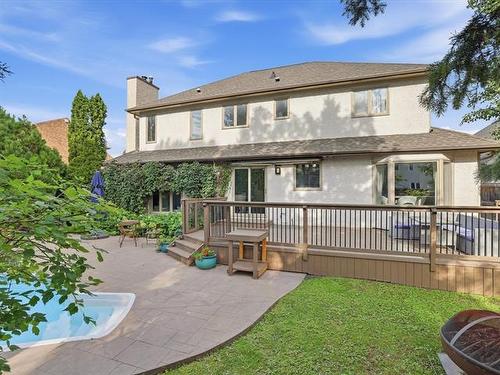 22 Kingsborough Dr, Winnipeg, MB 