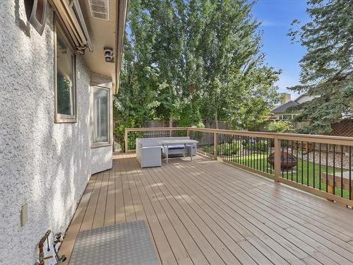 22 Kingsborough Dr, Winnipeg, MB 