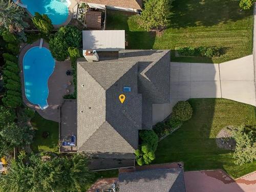 22 Kingsborough Dr, Winnipeg, MB 