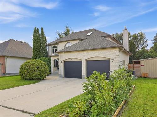 22 Kingsborough Dr, Winnipeg, MB 